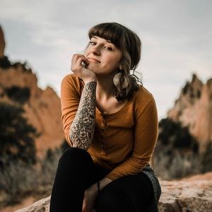 Meet your Posher, Michaela